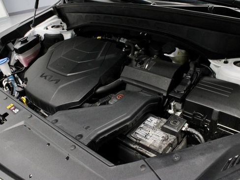 Used 2024 Kia Telluride S AWD/4WD image 19