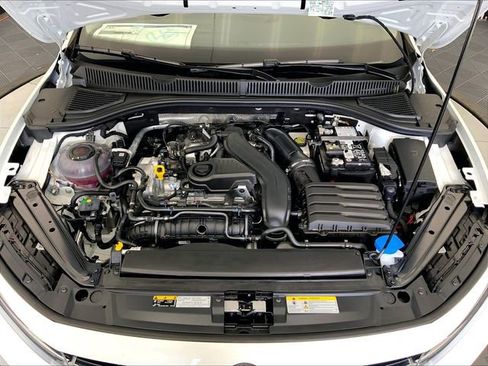 New 2026 Volkswagen Jetta SE FWD image 13
