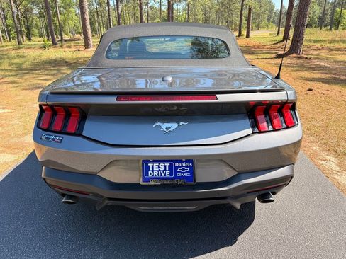 Used 2024 Ford Mustang Premium RWD image 4