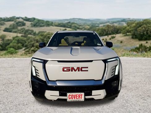 Used 2026 GMC Sierra EV Denali AWD/4WD image 2