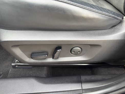 Used 2022 Mitsubishi Outlander SE image 15