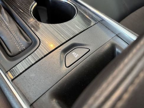 Used 2020 Chevrolet Impala LT image 28