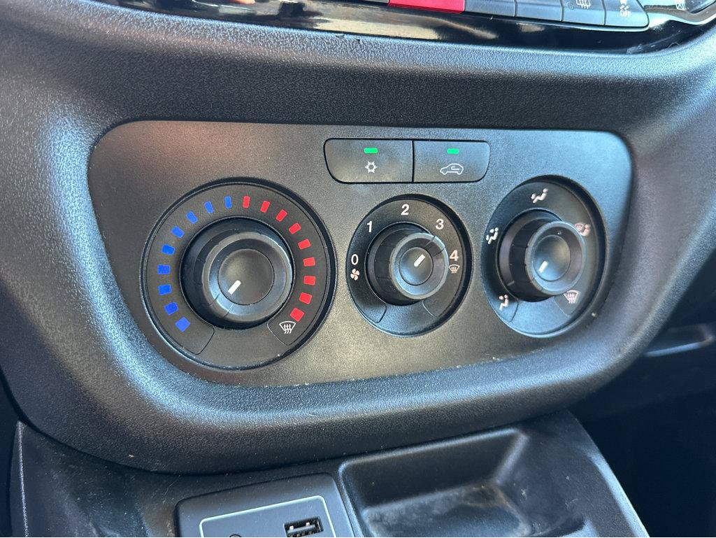 Used 2018 RAM ProMaster City Tradesman SLT FWD image 25