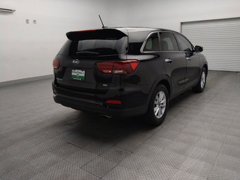 Used 2020 Kia Sorento LX FWD image 9