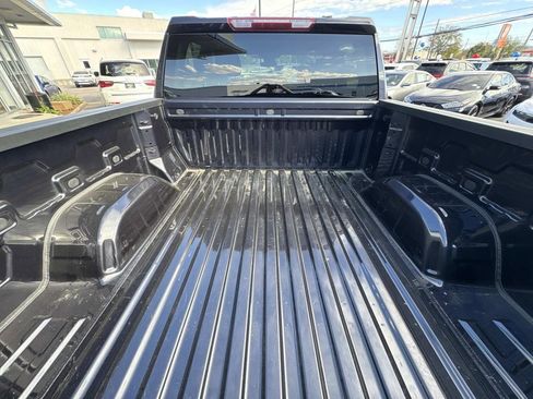 Certified 2023 Chevrolet Silverado 1500 Custom image 9