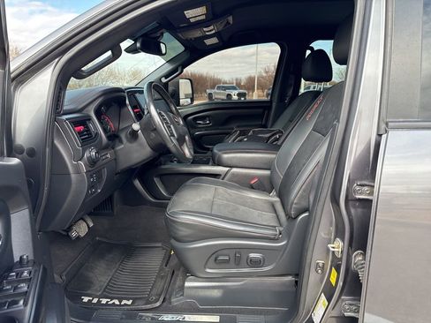 Used 2021 Nissan Titan PRO-4X w/ Off Road Protection Package image 10