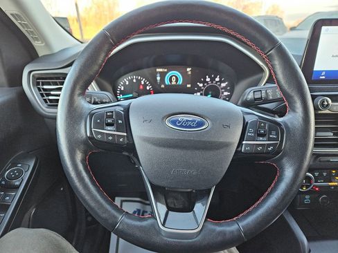 Used 2021 Ford Escape SEL w/ SEL Stealth AWD Package image 12