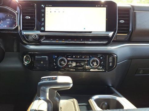 Used 2024 Chevrolet Silverado 1500 High Country AWD/4WD image 13