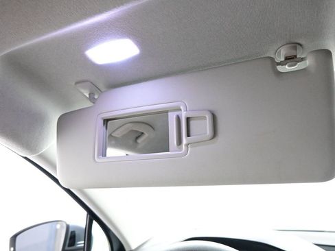 Used 2022 Volkswagen Tiguan S image 28