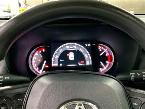 Used 2025 Toyota RAV4 LE AWD/4WD image 26