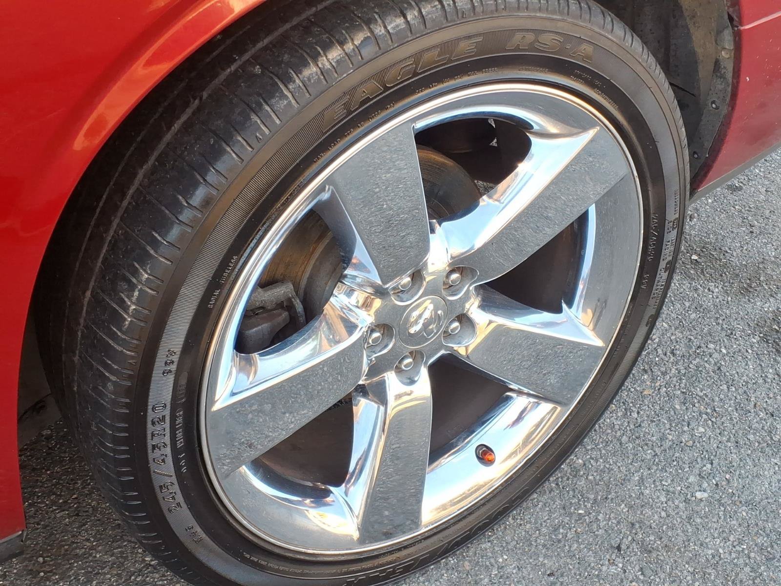 Used 2009 Dodge Challenger R/T RWD image 12