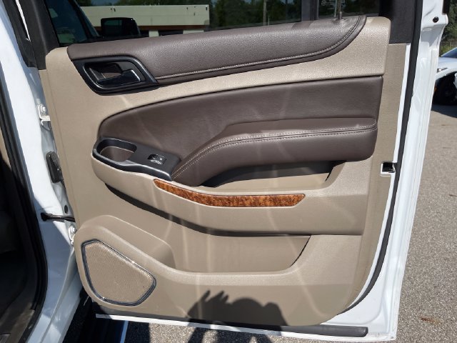 Used 2018 Chevrolet Suburban Premier AWD/4WD image 41