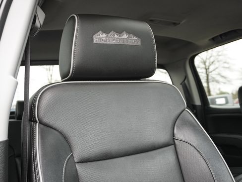 Used 2018 Chevrolet Silverado 1500 High Country image 34