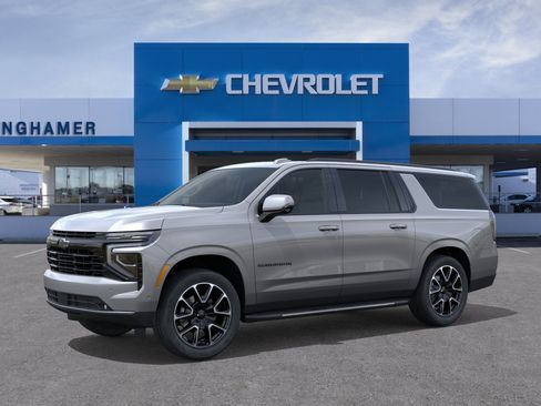 New 2026 Chevrolet Suburban RST image 2