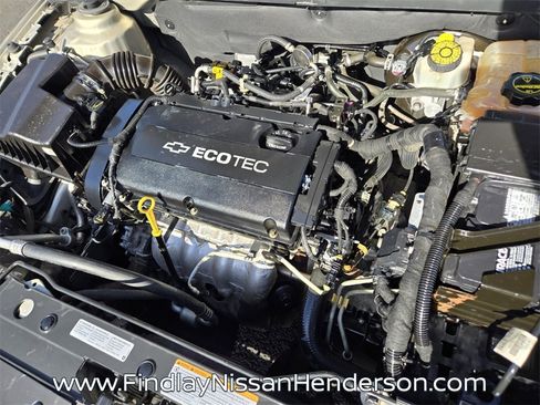 Used 2014 Chevrolet Cruze LS image 18