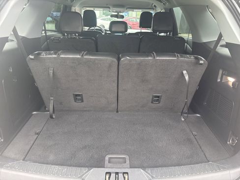 Used 2022 Ford Explorer XLT w/ Equipment Group 202A image 33