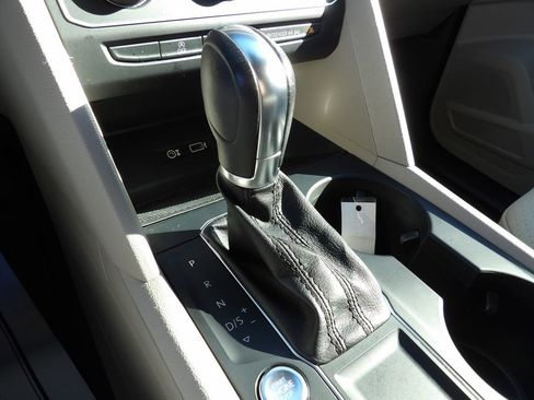 Used 2019 Volkswagen Atlas SE image 21