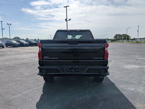 Used 2022 Chevrolet Silverado 1500 Custom image 7