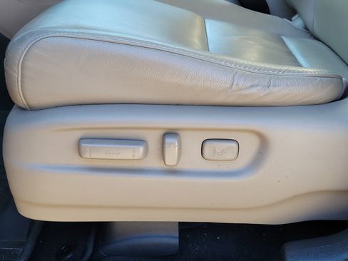 Used 2021 Honda Pilot Touring image 24