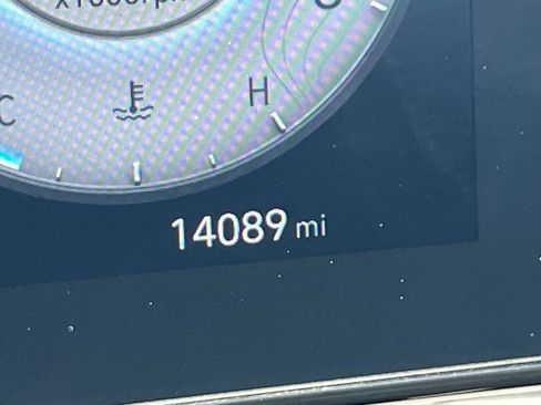 Used 2025 Hyundai Elantra SEL image 41