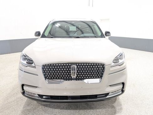 Used 2020 Lincoln Aviator Reserve w/ Equipment Group 202A image 8