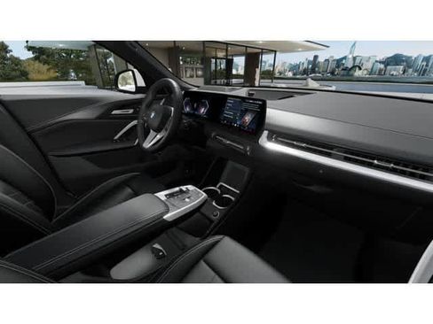New 2027 BMW X2 xDrive28i AWD/4WD image 15