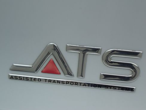 Used 2023 Chrysler Voyager LX FWD image 14