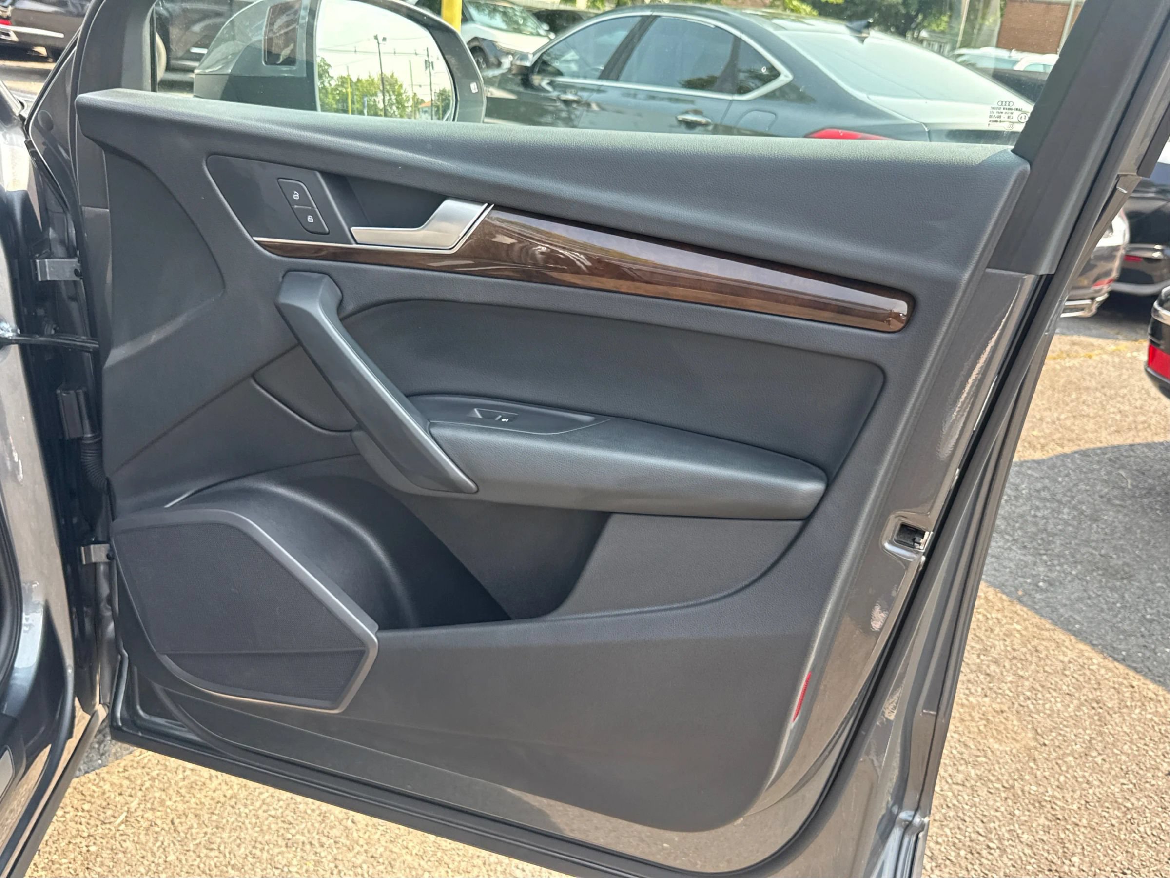 Used 2018 Audi Q5 2.0T Premium Plus w/ Premium Plus Package AWD/4WD image 20