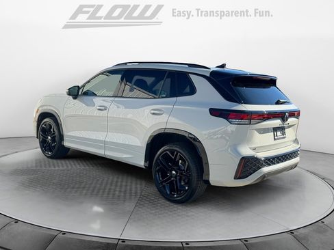 New 2026 Volkswagen Tiguan SE R-Line image 5