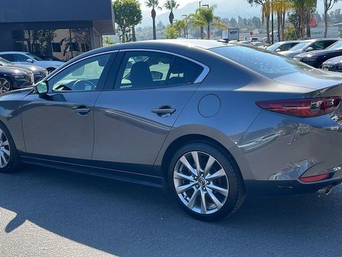 Used 2019 MAZDA MAZDA3 Sedan w/ Premium Package image 11