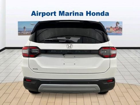 Used 2025 Honda Pilot EX-L image 4