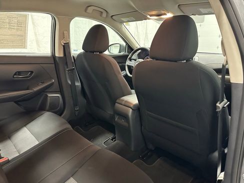 Used 2025 Nissan Sentra SV image 51