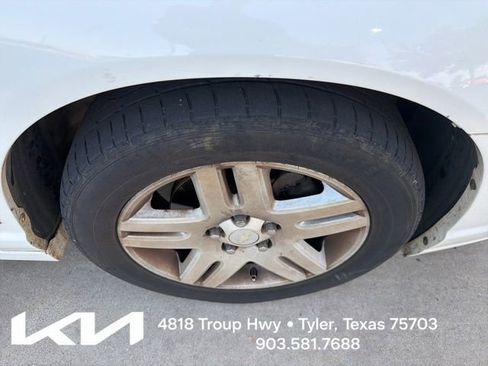 Used 2007 Chevrolet Monte Carlo LT FWD image 12