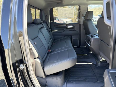 New 2026 GMC Sierra 1500 SLT w/ SLT Premium Package image 19