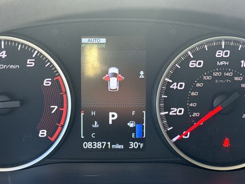 Used 2018 Mitsubishi Eclipse Cross LE image 28