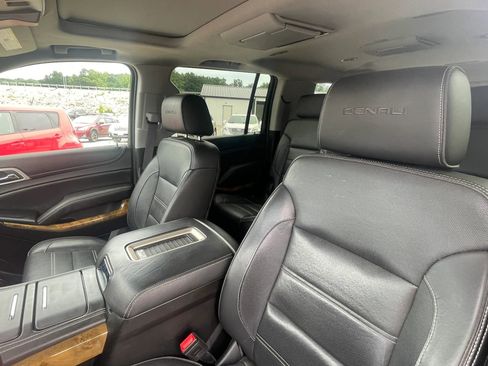 Used 2017 GMC Yukon XL Denali w/ Open Road Package AWD/4WD image 27