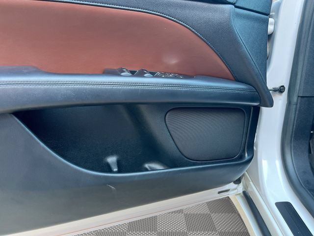 Used 2017 Lincoln MKZ Reserve FWD image 30