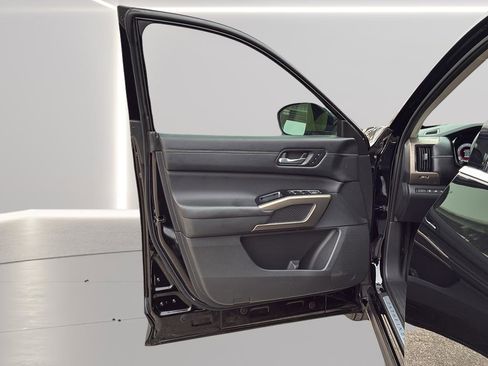 Used 2024 Nissan Pathfinder Platinum w/ Cargo Package FWD image 11