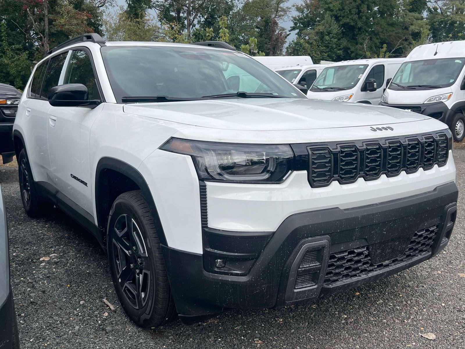 New 2026 Jeep Cherokee Laredo AWD/4WD image 2