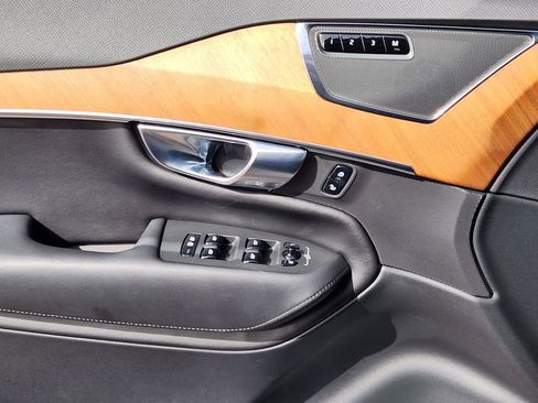 Used 2023 Volvo XC90 B6 Core w/ Protection Package Premier image 11