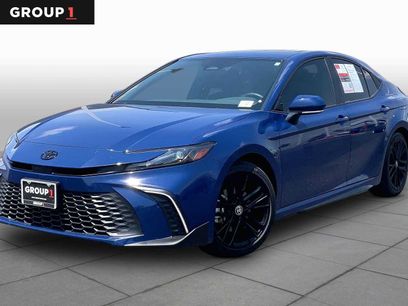 Used 2025 Toyota Camry SE w/ Convenience Package