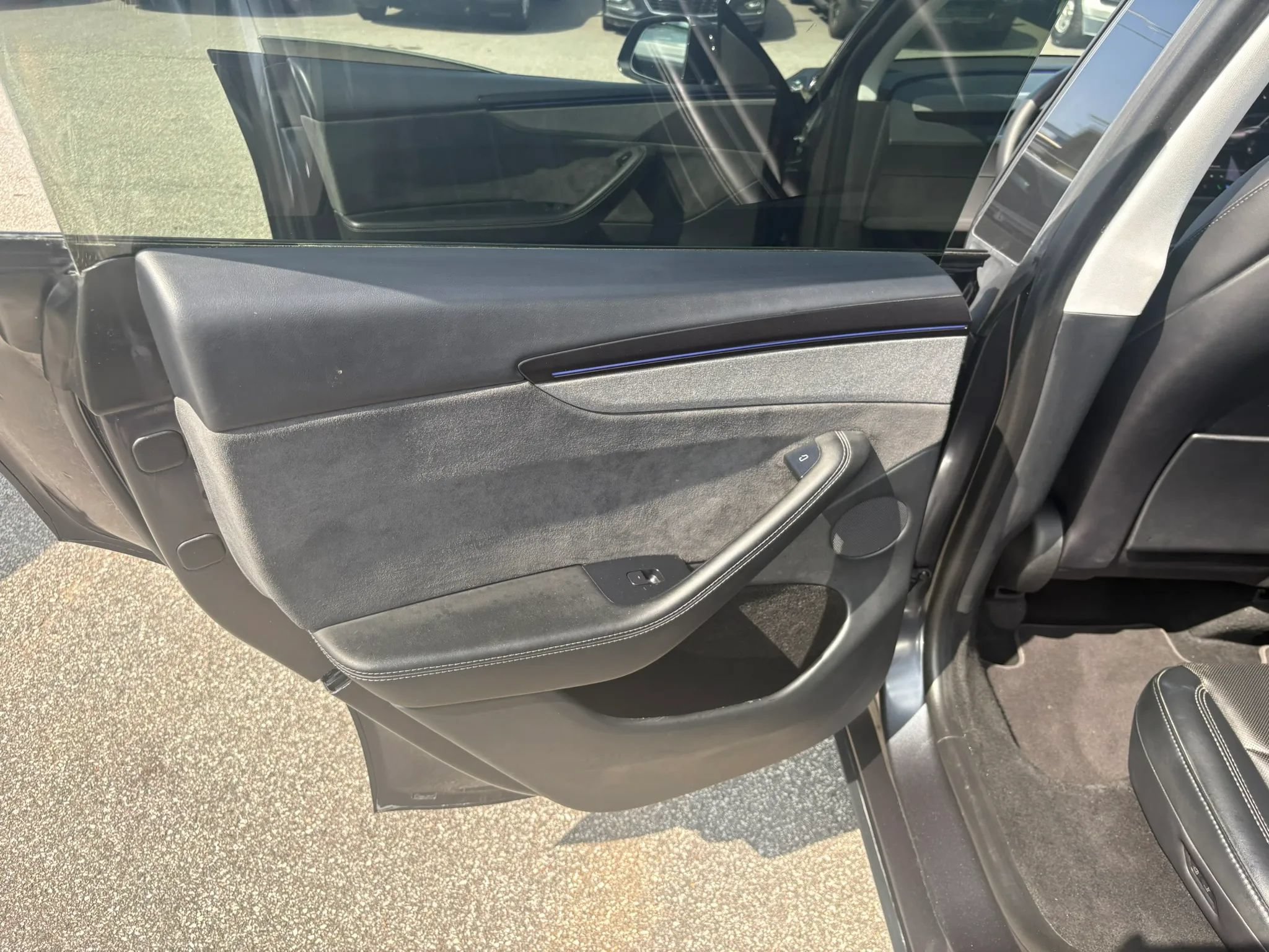 Used 2026 Tesla Model Y 2WD image 19