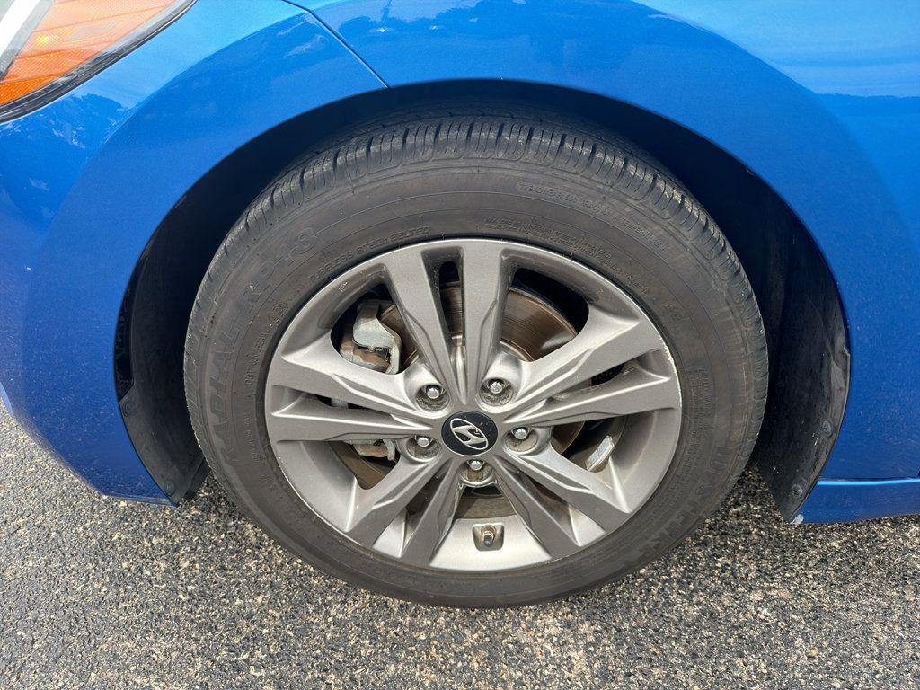 Used 2018 Hyundai Elantra SEL FWD image 10
