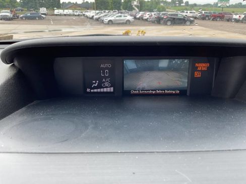 Used 2015 Subaru Forester 2.5i Limited AWD/4WD image 17