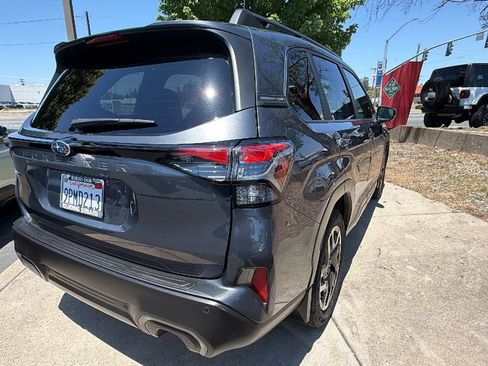 Used 2025 Subaru Forester Limited AWD/4WD image 4