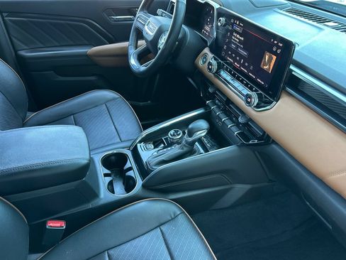 Used 2023 GMC Canyon AT4 w/ AT4 Premium Package AWD/4WD image 19
