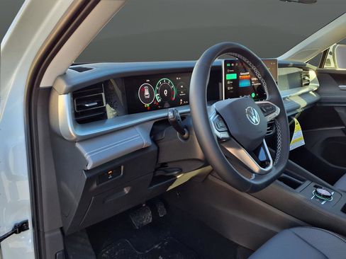 New 2026 Volkswagen Tiguan SE AWD/4WD image 50