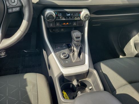 Certified 2024 Toyota RAV4 XLE w/ Convenience Package AWD/4WD image 19