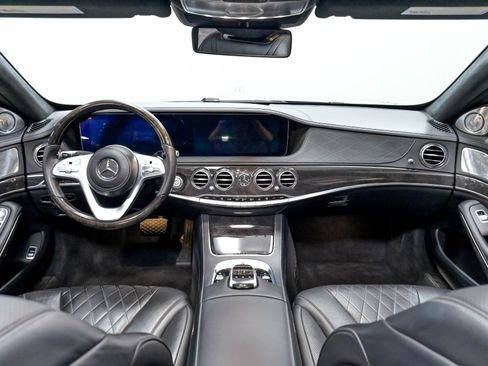 Used 2019 Mercedes-Benz S 560 4MATIC Sedan w/ Premium Package image 13