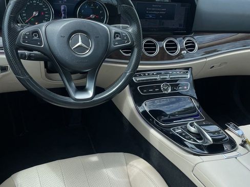 Used 2017 Mercedes-Benz E 300 image 6
